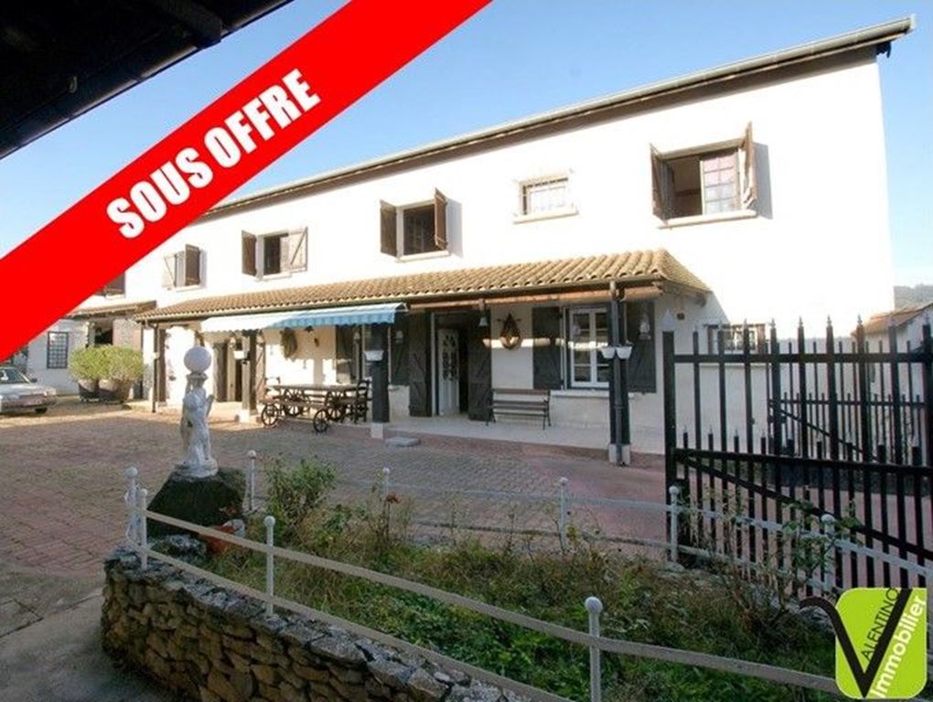 Corps de ferme GENAS 930000€ Valentino Immobilier Corps de ferme GENAS 930000€ Valentino Immobilier